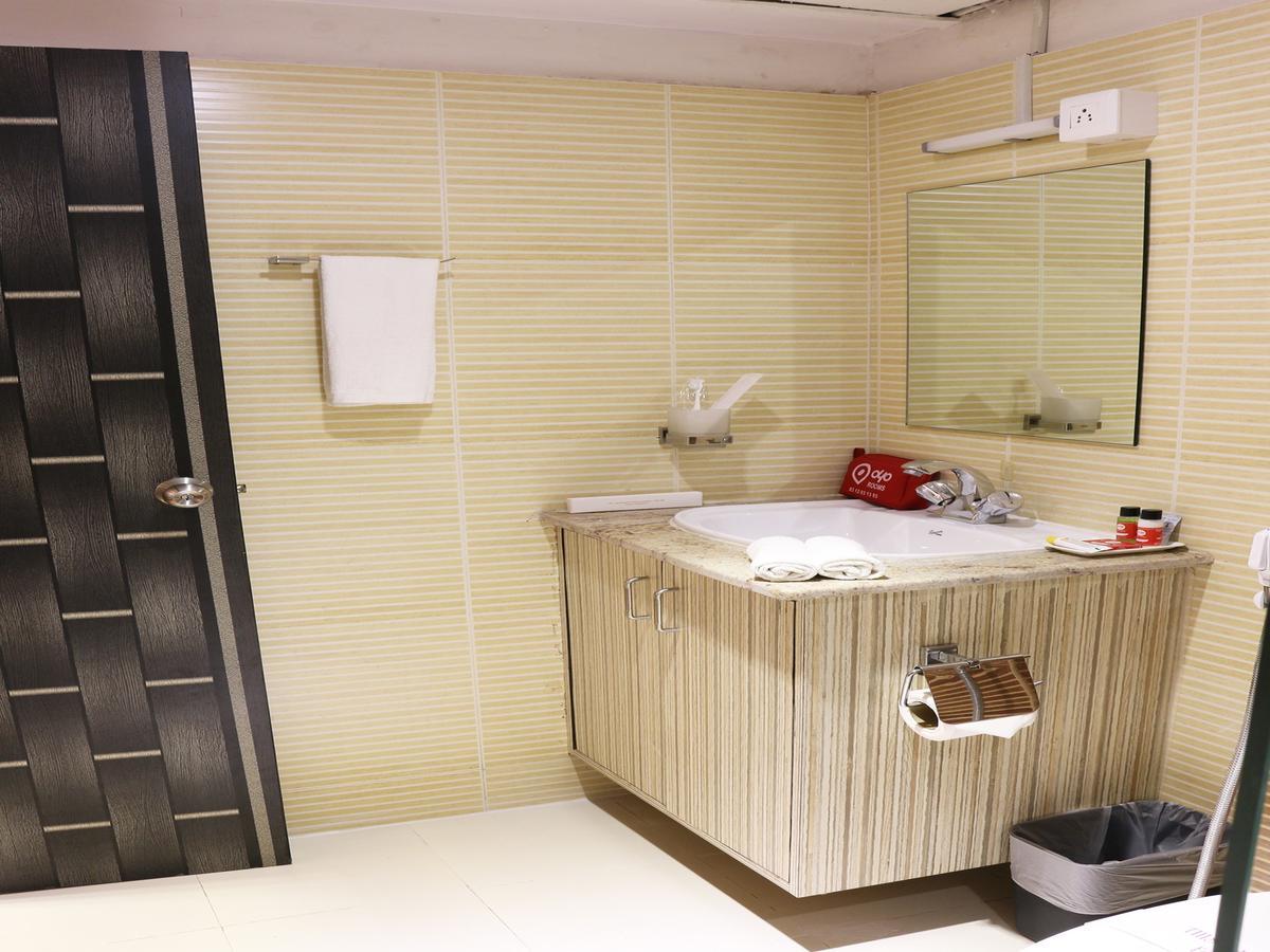 Oyo 662 Hotel Comfotel Calcutta  Esterno foto