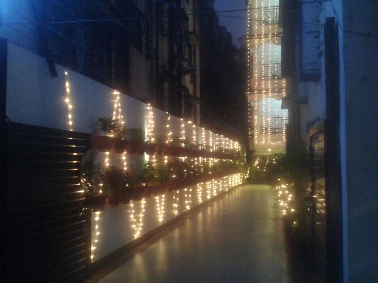 Oyo 662 Hotel Comfotel Calcutta  Esterno foto